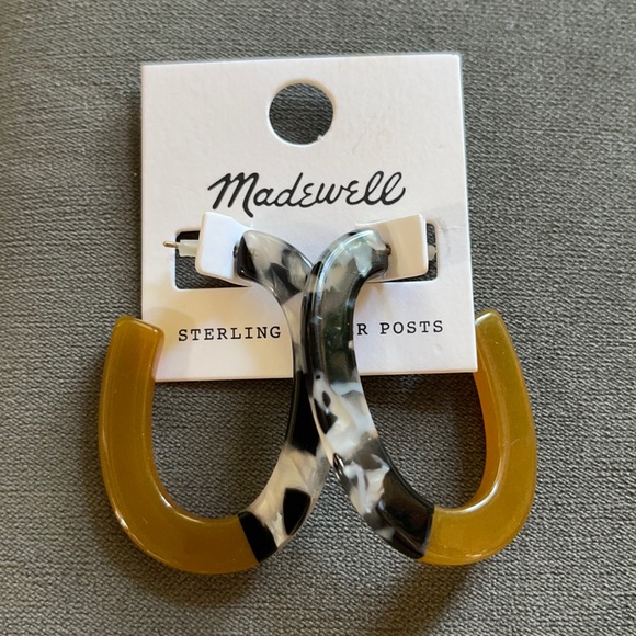 Madewell Jewelry - Madewell resin oval hoop earrings brand new